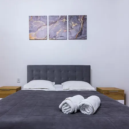 Vodna White Apartment Lviv Exterior photo